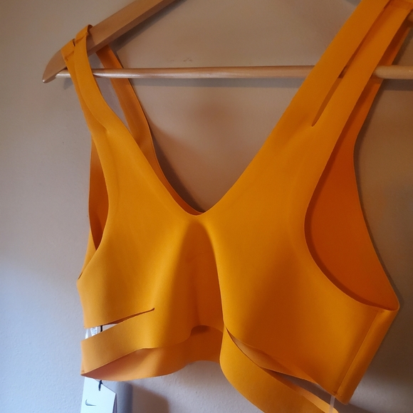 Nike Orange Sport Bra, Size Medium - Picture 7 of 7